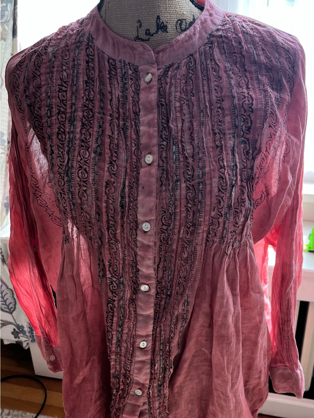Women’s Dusty Rose Button-Front Embroidered Peasant Shirt
